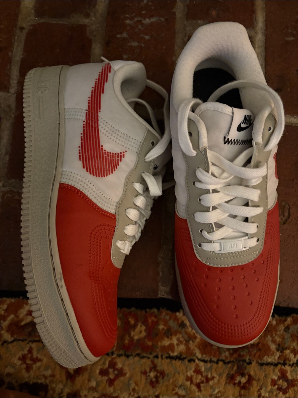 Nike Men’s Air Force 1 Low — Red, White & Gray - Picture 9 of 9